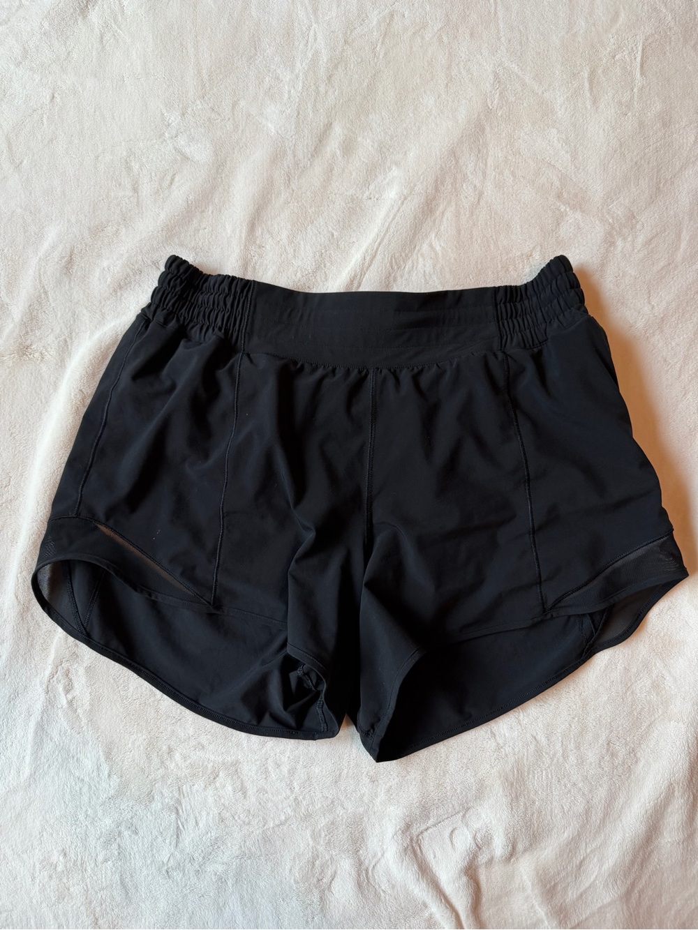 Lululemon W7DCNS Hotty Hot High-Rise Lined Short 4" Mesh Swift Four-way Stretch